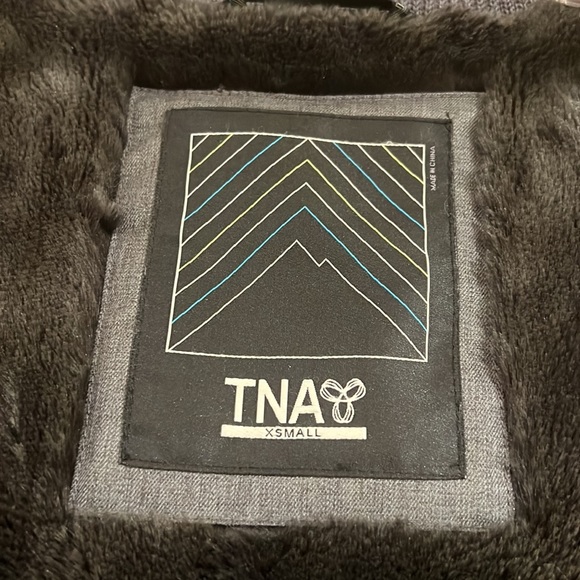 Grey Aritzia TNA Verbier Parka - Picture 5 of 6